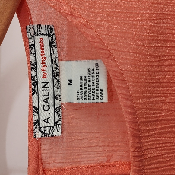 Flying Tomato...Blouse - Picture 2 of 7